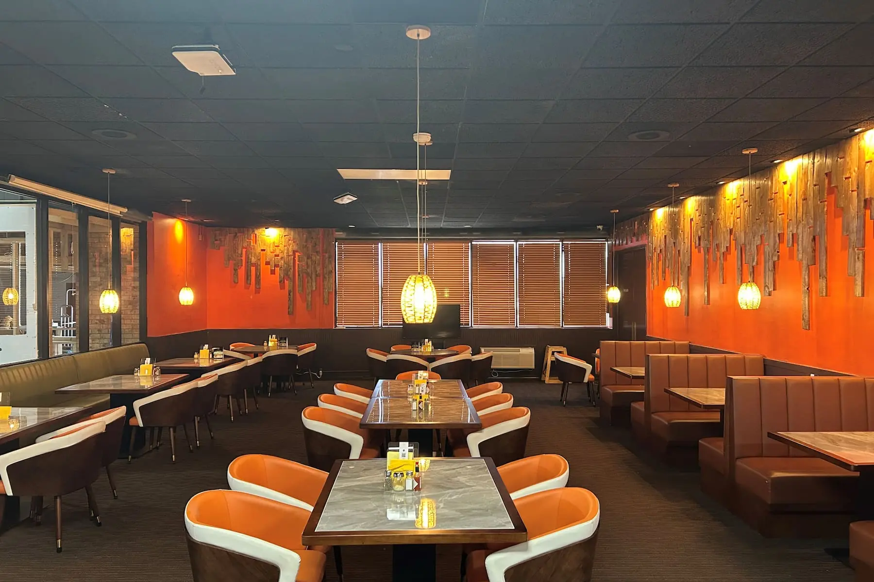 Restaurant and bar seating at Wyndham Garden Salina